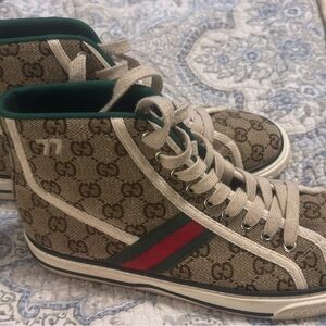 Gucci Men's Brown High-Top Sneakers